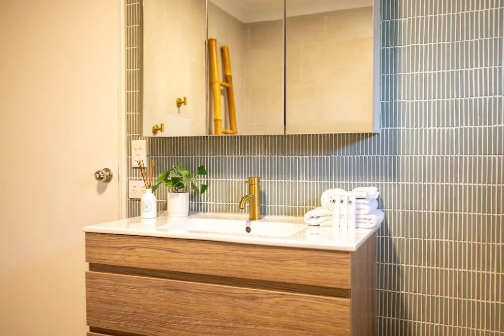 Spacious 3-Br Home In The Heart Of The Gold Coast Hébergement de vacances